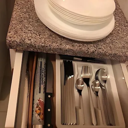 Hot Cosy And Spacious Flat Near Sea Garden Apartment